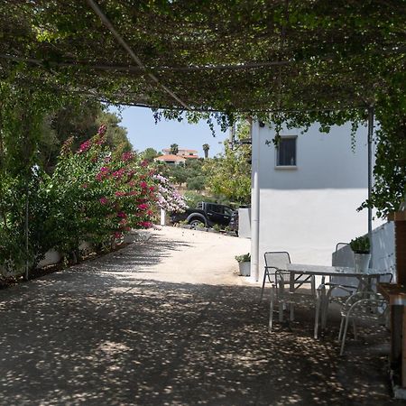 Blue Houses Maisonettes Kamaria  Bagian luar foto